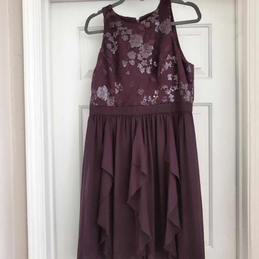 Purple, sleeveless cocktail dress size L
